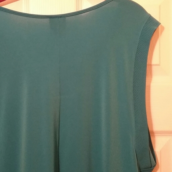 Business top - Picture 5 of 8